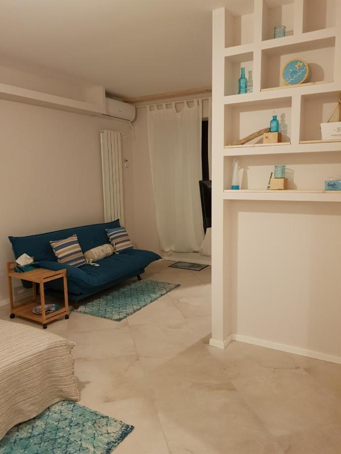 Marina Central Sunshine Studio Apartman Bukarest Kültér fotó